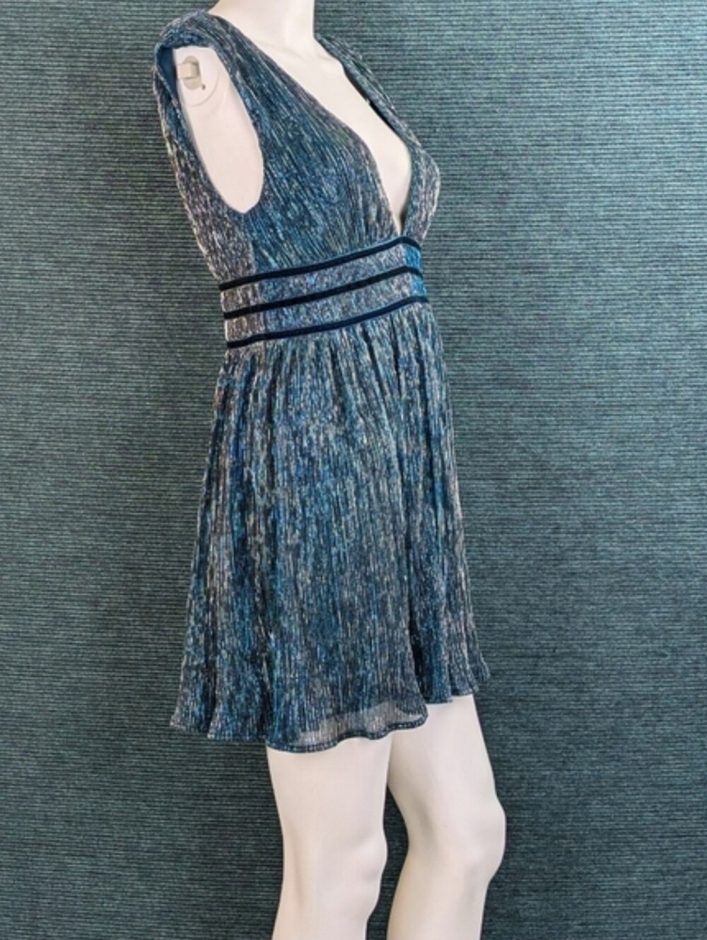 Lulu's Smoke Show Metallic Mini-Dress - Picture 4 of 10